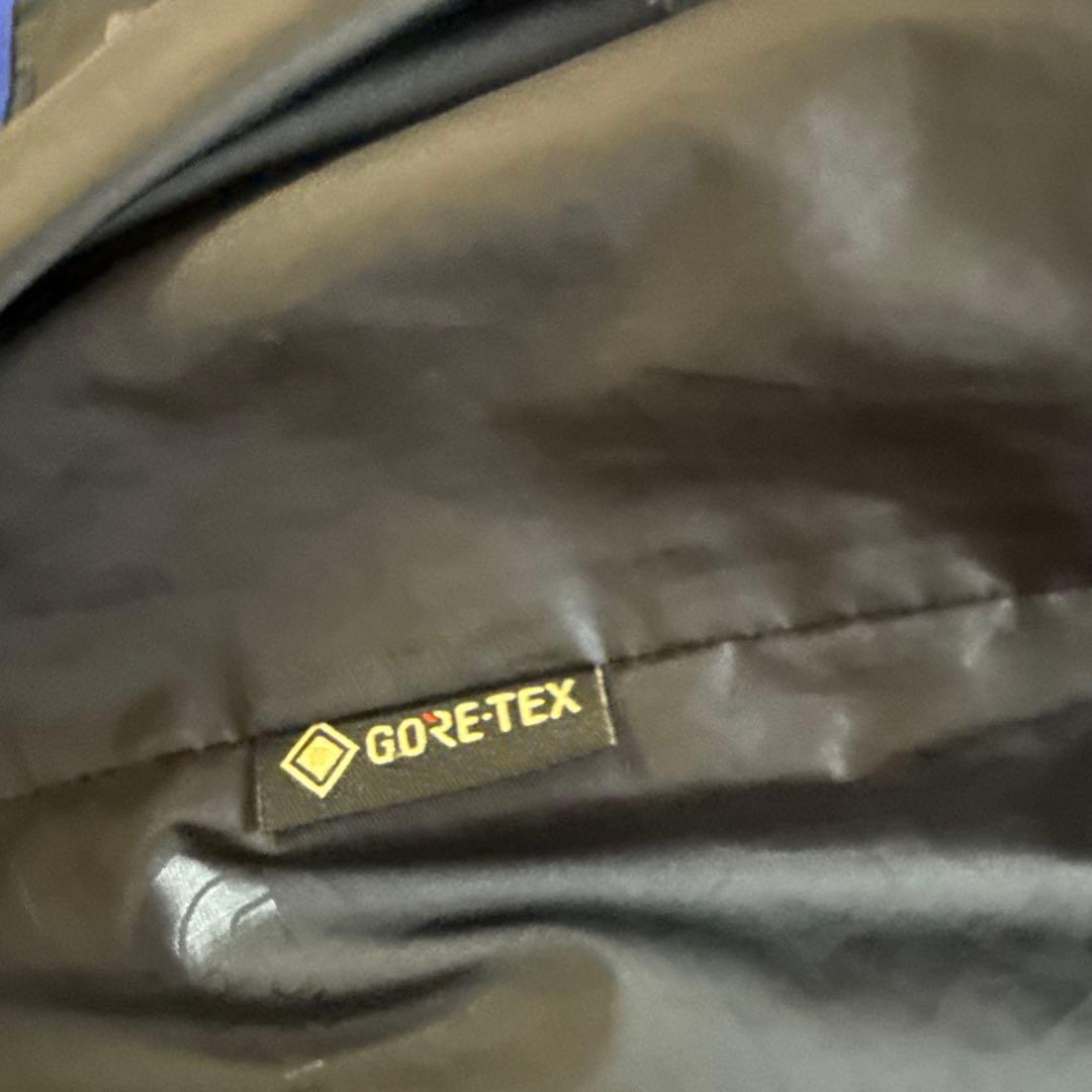 K*る様 THE NORTH FACE マウンテンパーカー 青黒