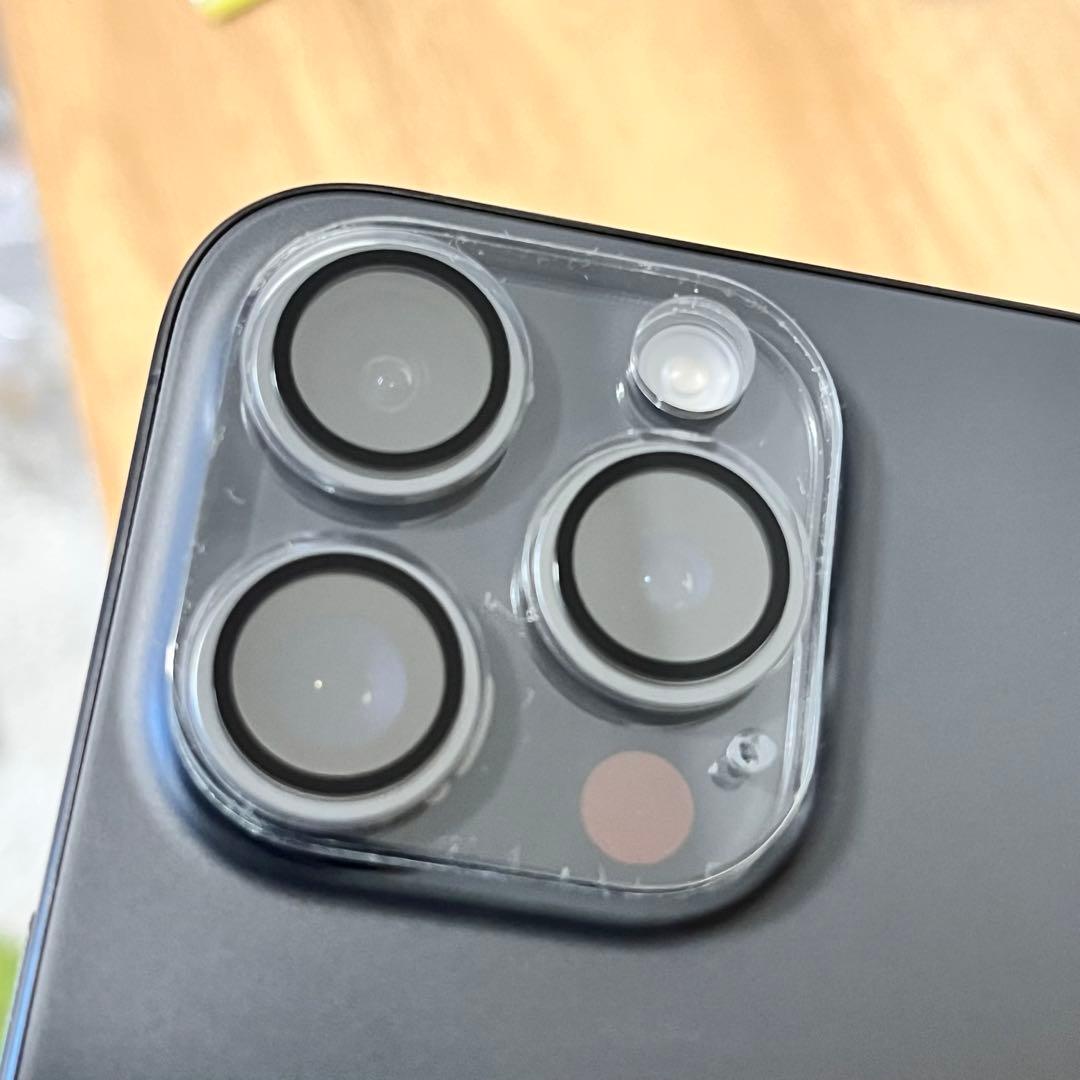 【1/5まで】iPhone15 pro 128GB ブラックチタニウム　本体など