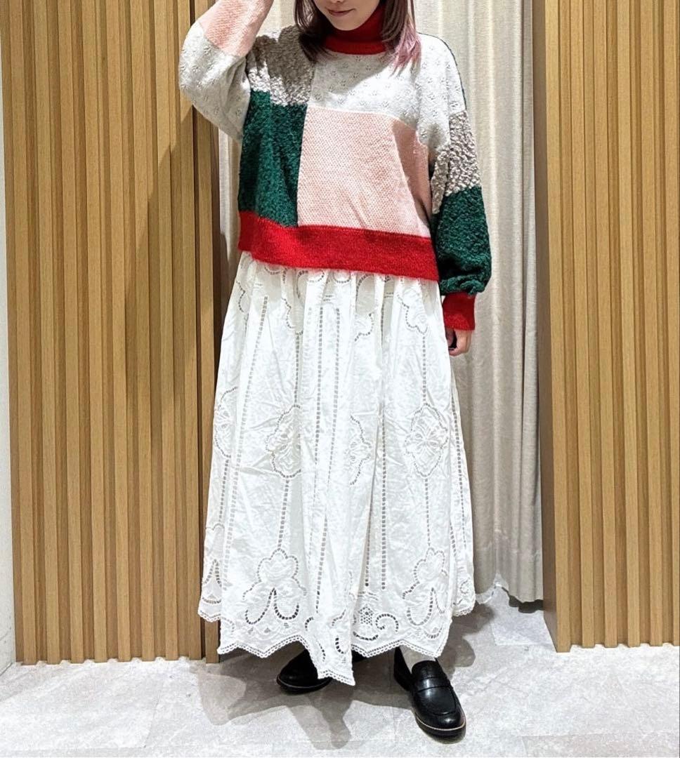 TSUHARU⋈カットワーク刺繍裾スカラップスカート⋈オフ