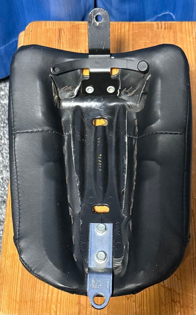 FLSTSB ソフテイル クロスボーンズ 純正 タンデムシート ピリオンシート