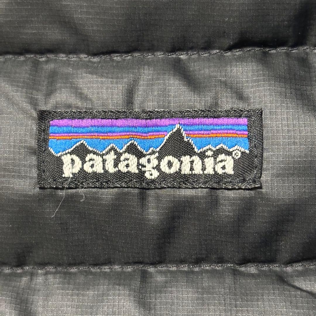 【美品】patagonia ダウンセーターフーディ Sサイズ ブラック