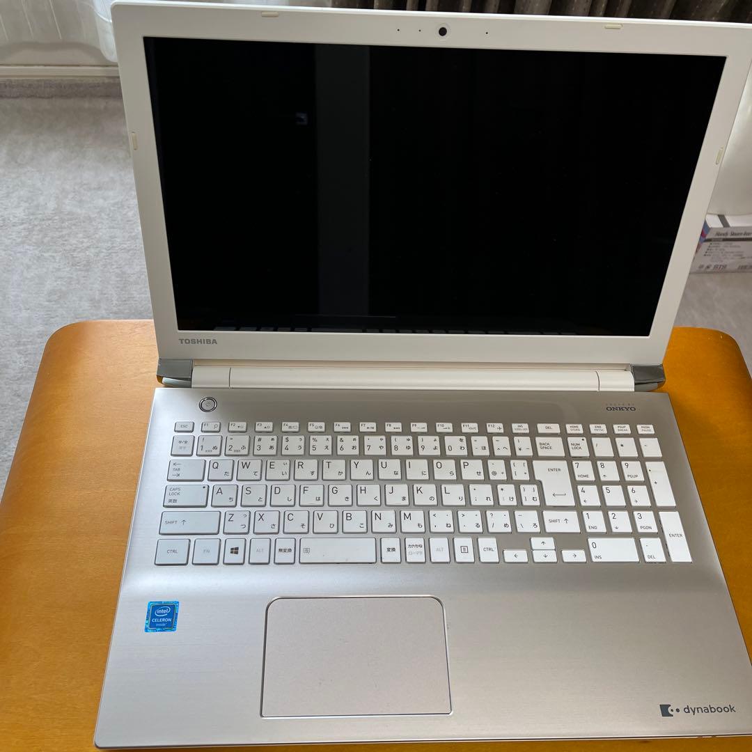 TOSHIBA dynabook ノートPC シルバー