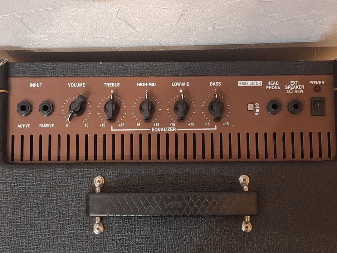 送料別着払いにて値下げ VOX T-60 ベースアンプ