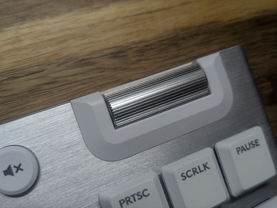 Logitech G913 TKL ワイヤレス シルバー/ホワイト