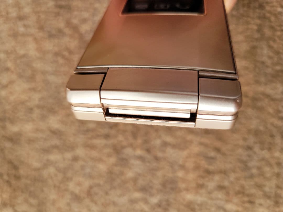 【完動】SHARP かんたん携帯 A207SH 4G対応 クレードル付き