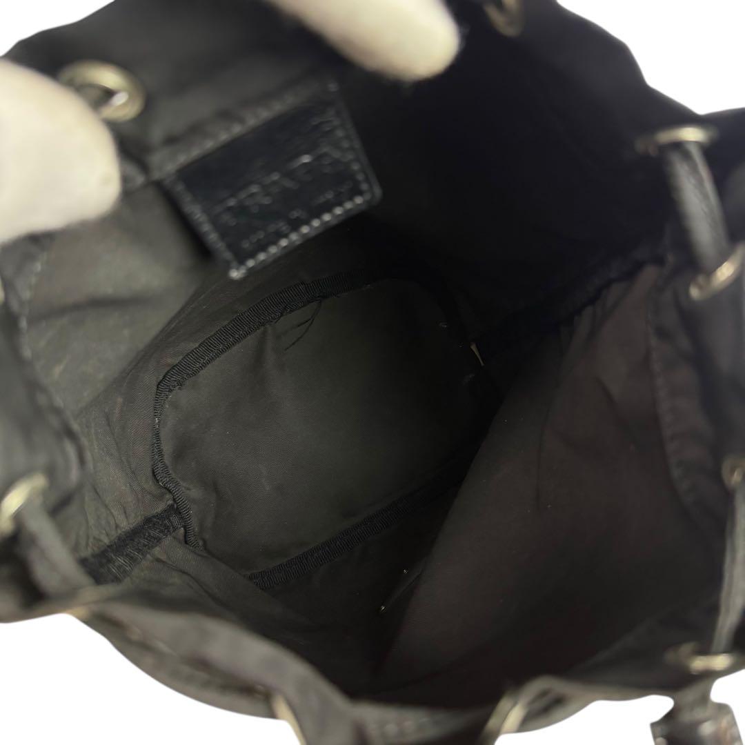 【美品】PRADA プラダ 巾着ポーチ 三角ロゴ ナイロン ブラック 黒 白タグ