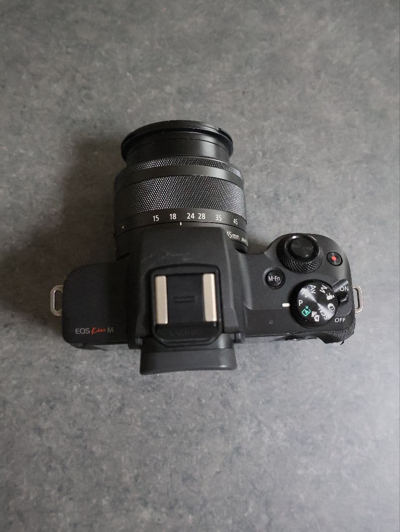 【美品】CANON EOS Kiss M EF-M 15-45mm IS STM