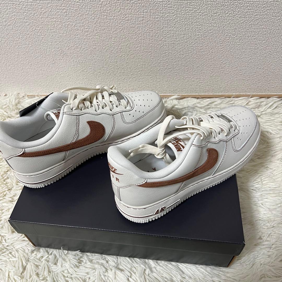 新品　未使用Nike Air Force 1 '07 LV8 26.0