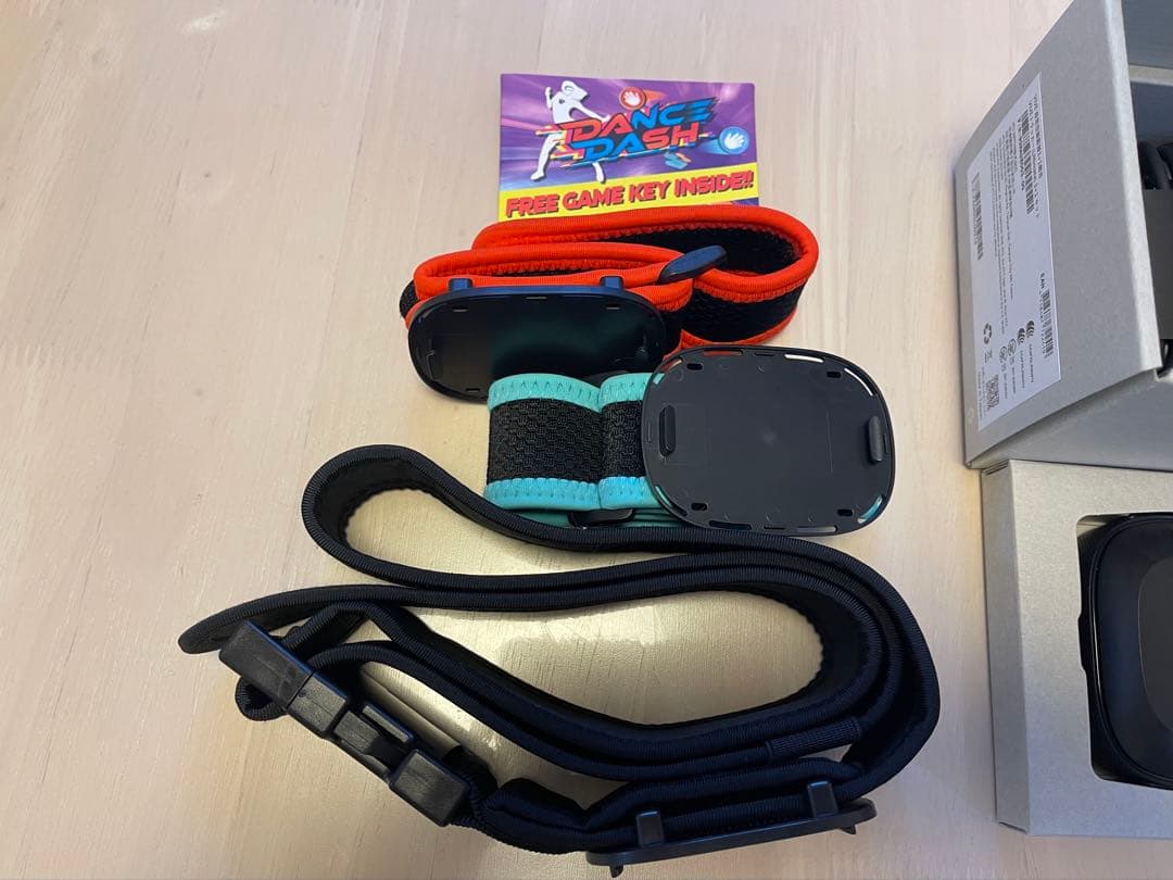 【VIVEトラッカー(Ultimate) 3+1セット】ストラップ付き