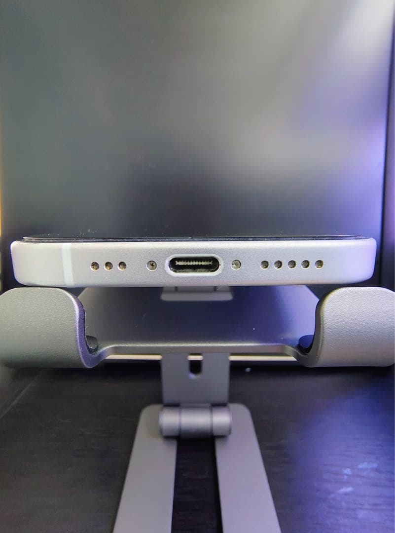 【美品】iPhone15 256GB ブルー Simフリー バッテリー84%