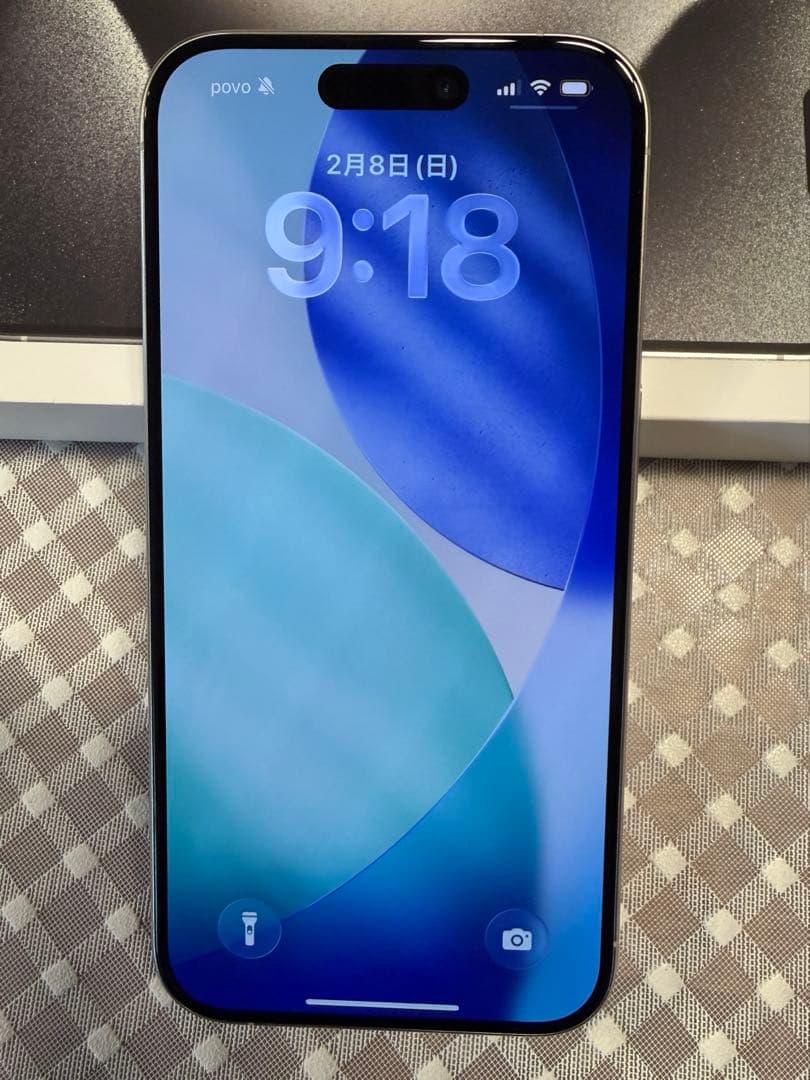 iPhone15 pro 128GB ホワイト　simフリー　美品 完動品