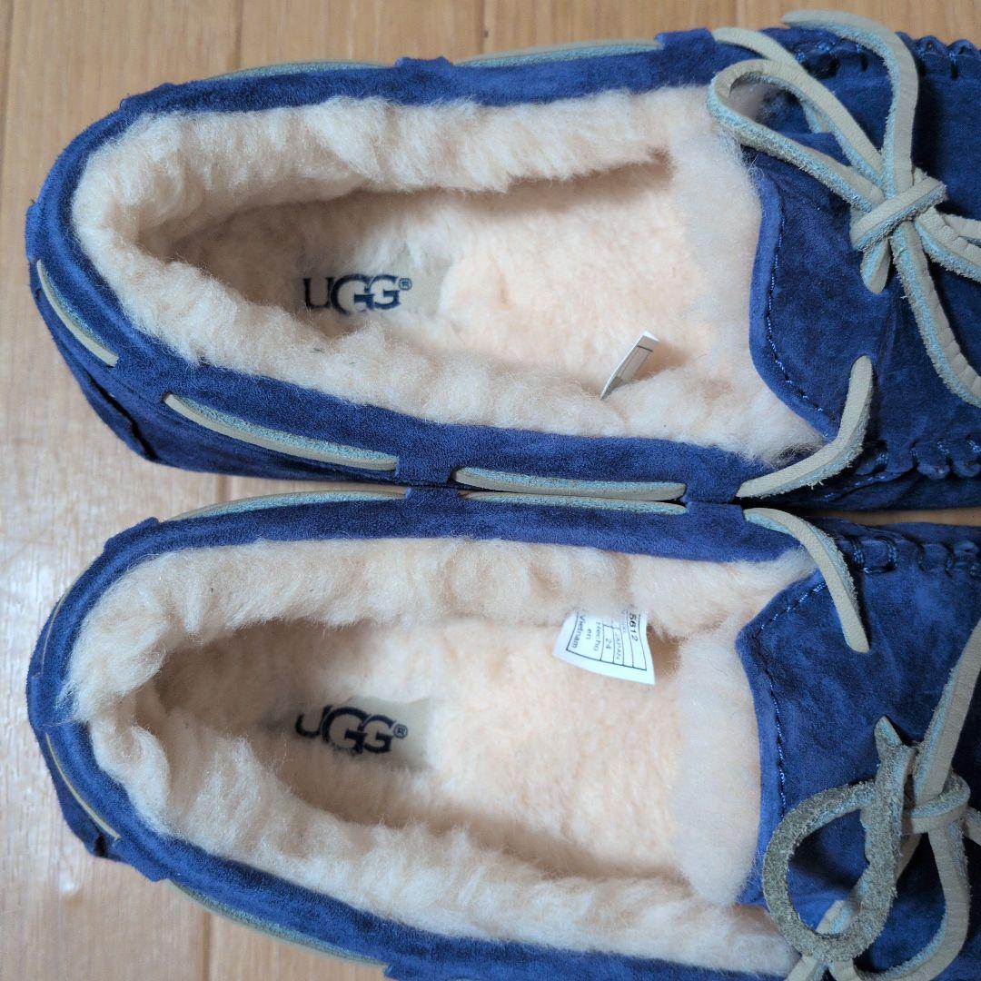 UGG ムートン　モカシンシューズ