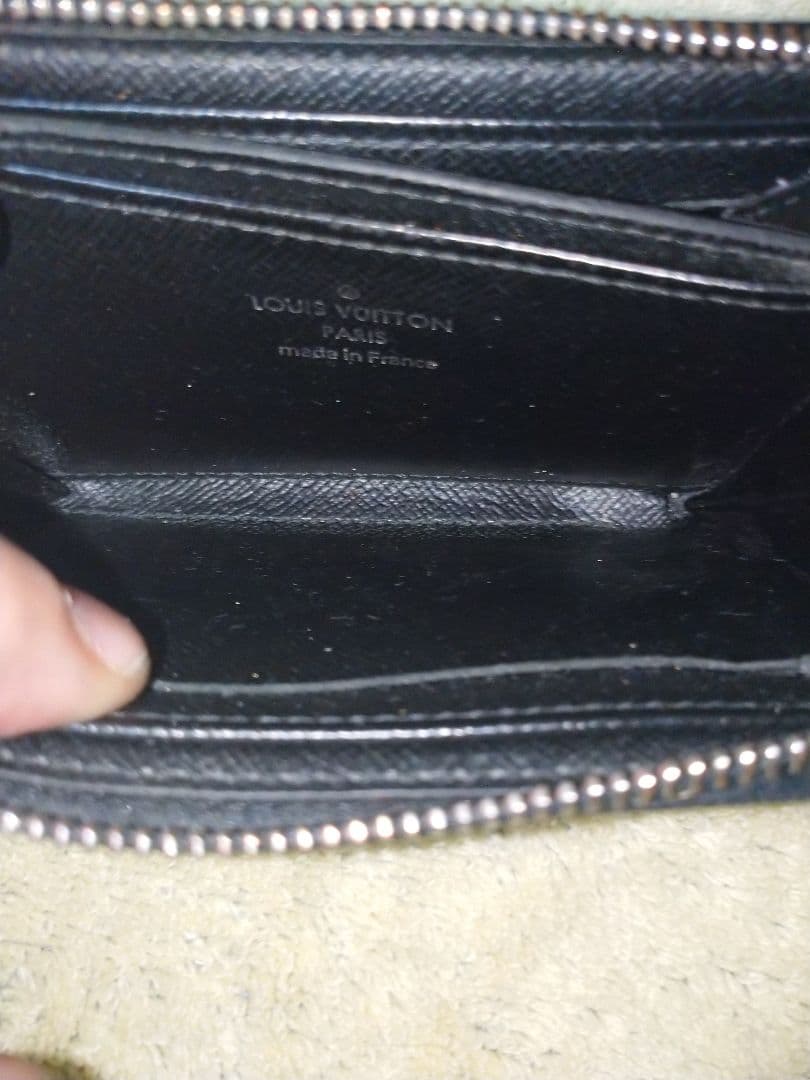 【月末セール】ダミエグラフィット ジッピー・ パース