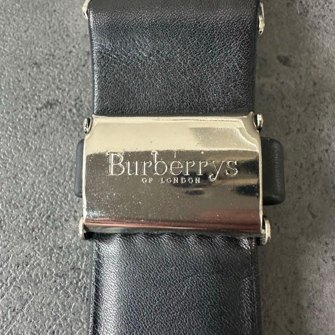 BURBERRY ホールレスベルト　ホースロゴバックル　無段階調整　穴なしベルト