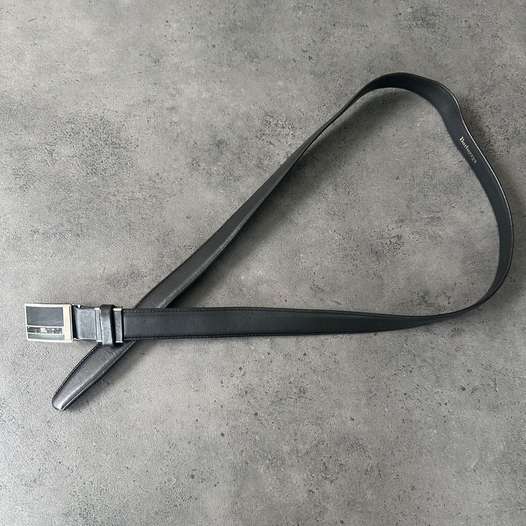 BURBERRY ホールレスベルト　ホースロゴバックル　無段階調整　穴なしベルト