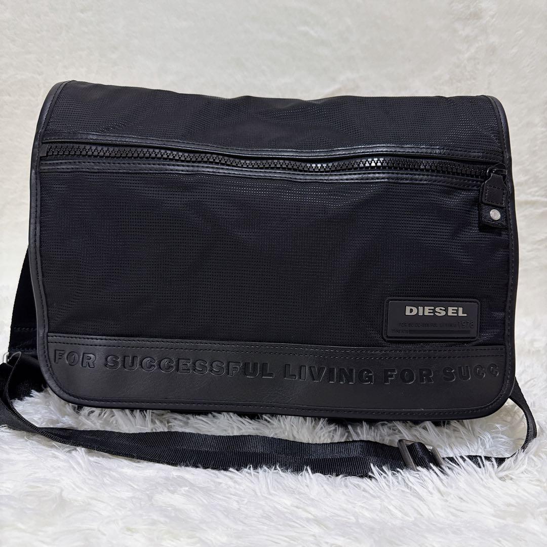 【未使用級】DIESELディーゼル 黒　メッセンジャー レザー　ナイロン　A4