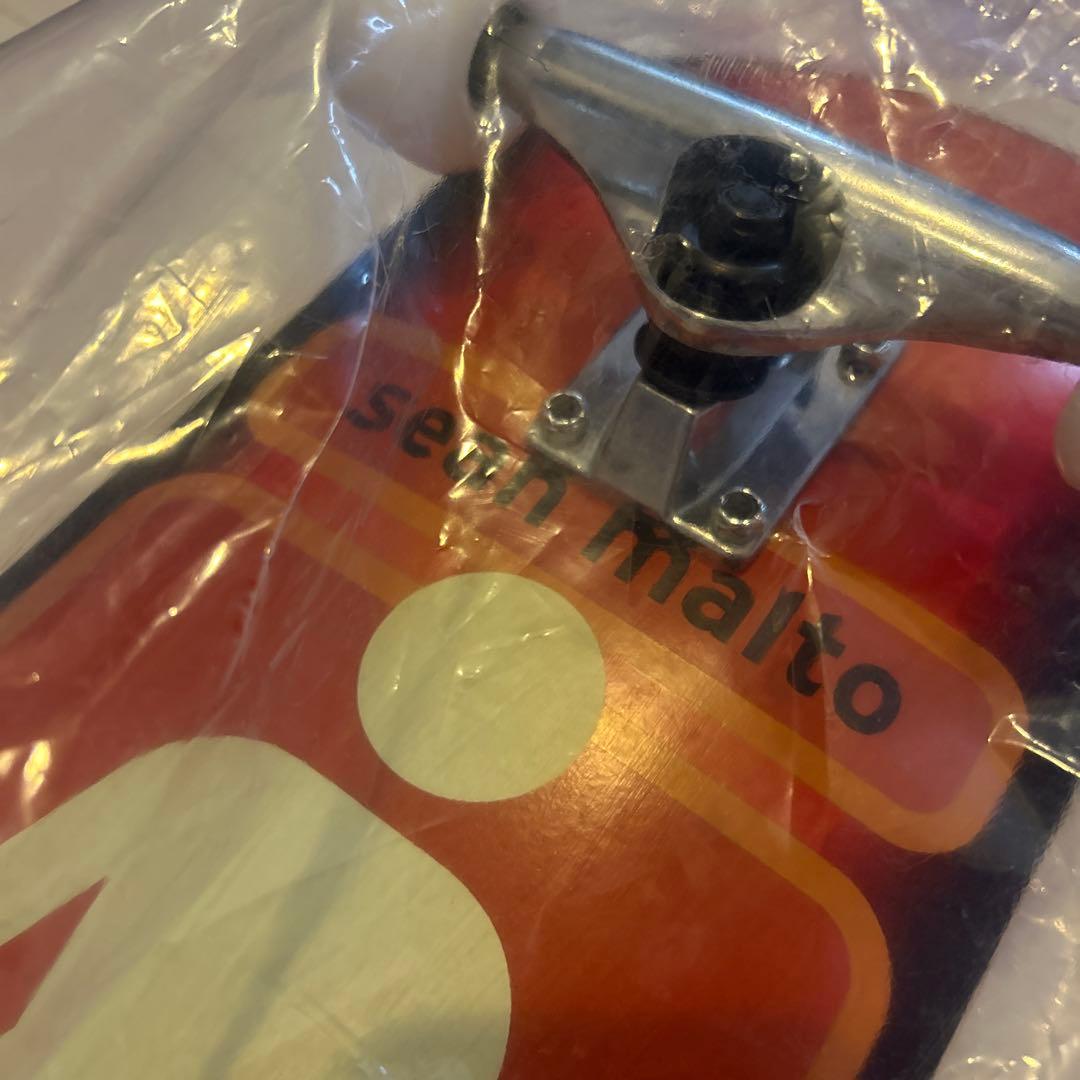 Sean Malto スケートボード GIRL