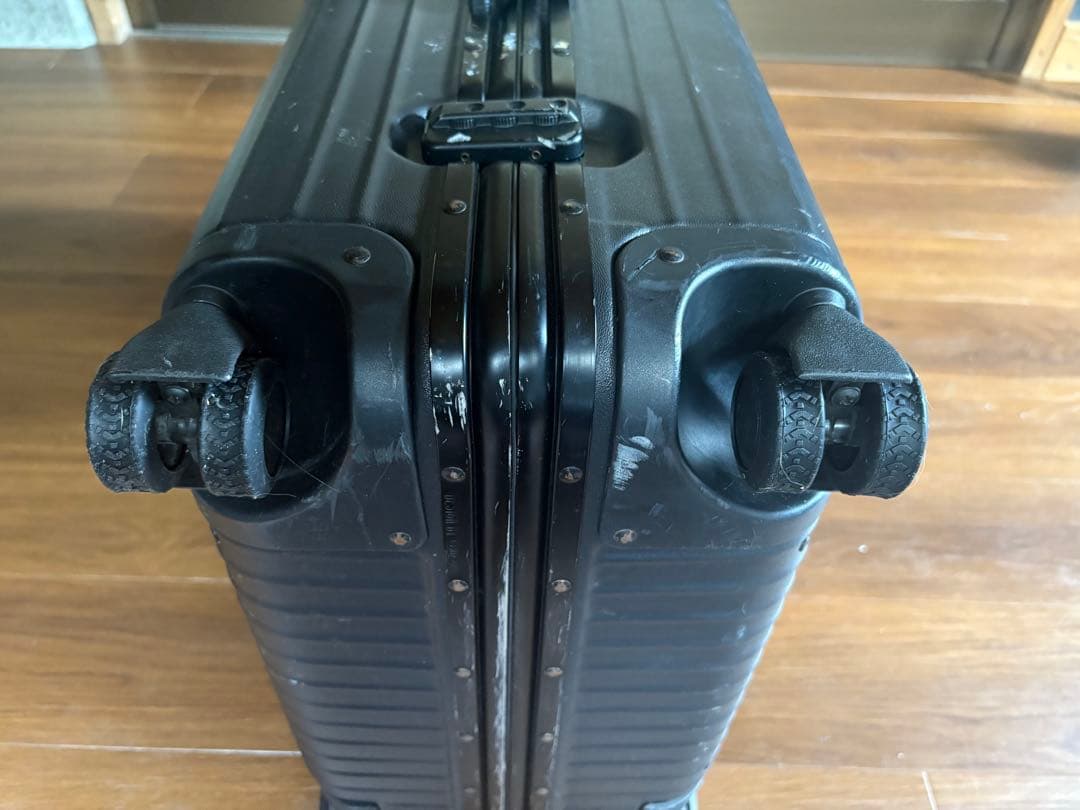 リモワ　ルフトハンザ　スーツケース