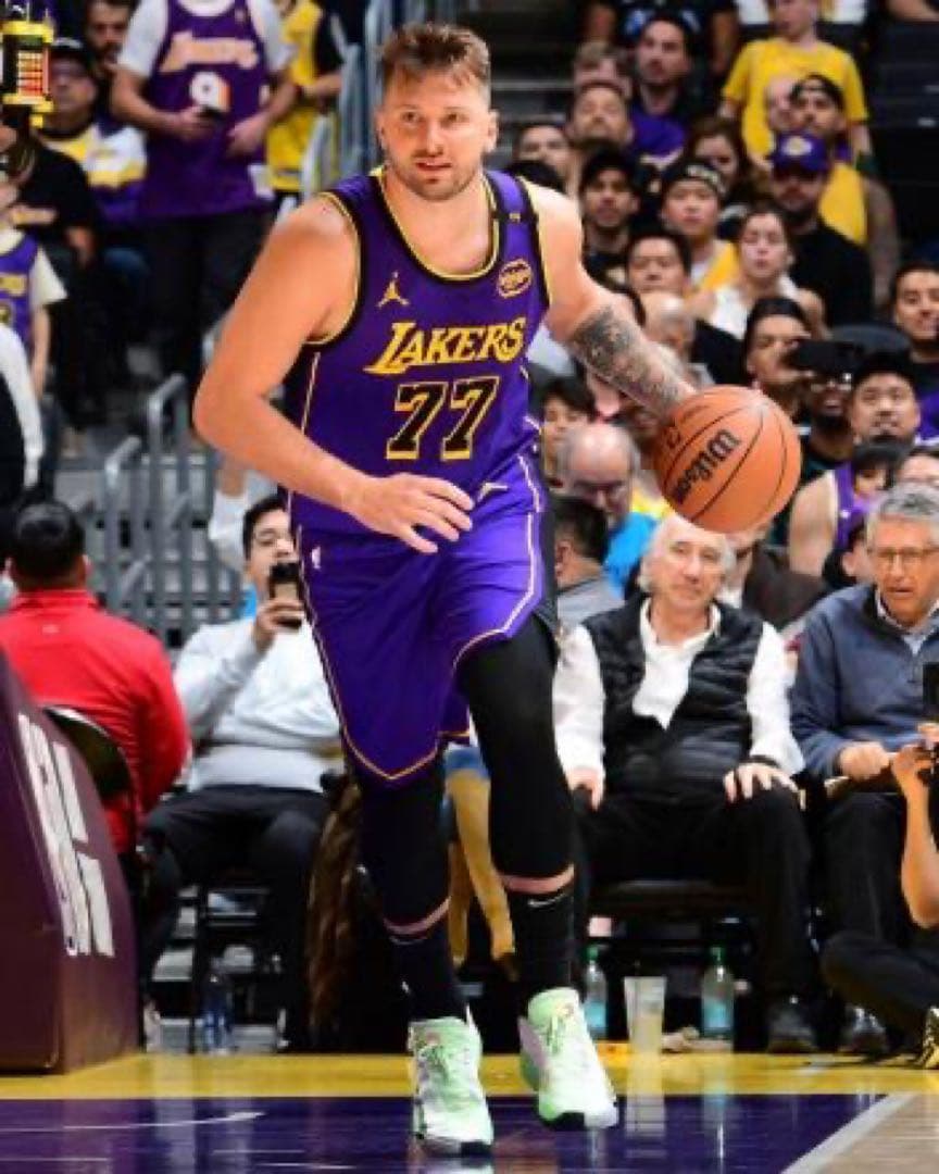 新品NIKE JORDAN Luka 4ジョーダンルカ4バスケットシューズ 25