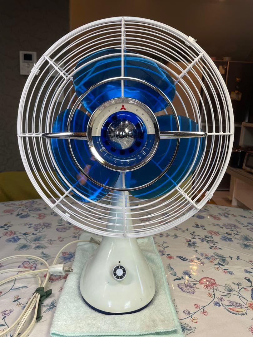 三菱'60昭和レトロ扇風機 とても古い・重い・堅牢　順調稼働　鮮明ブルーファン美