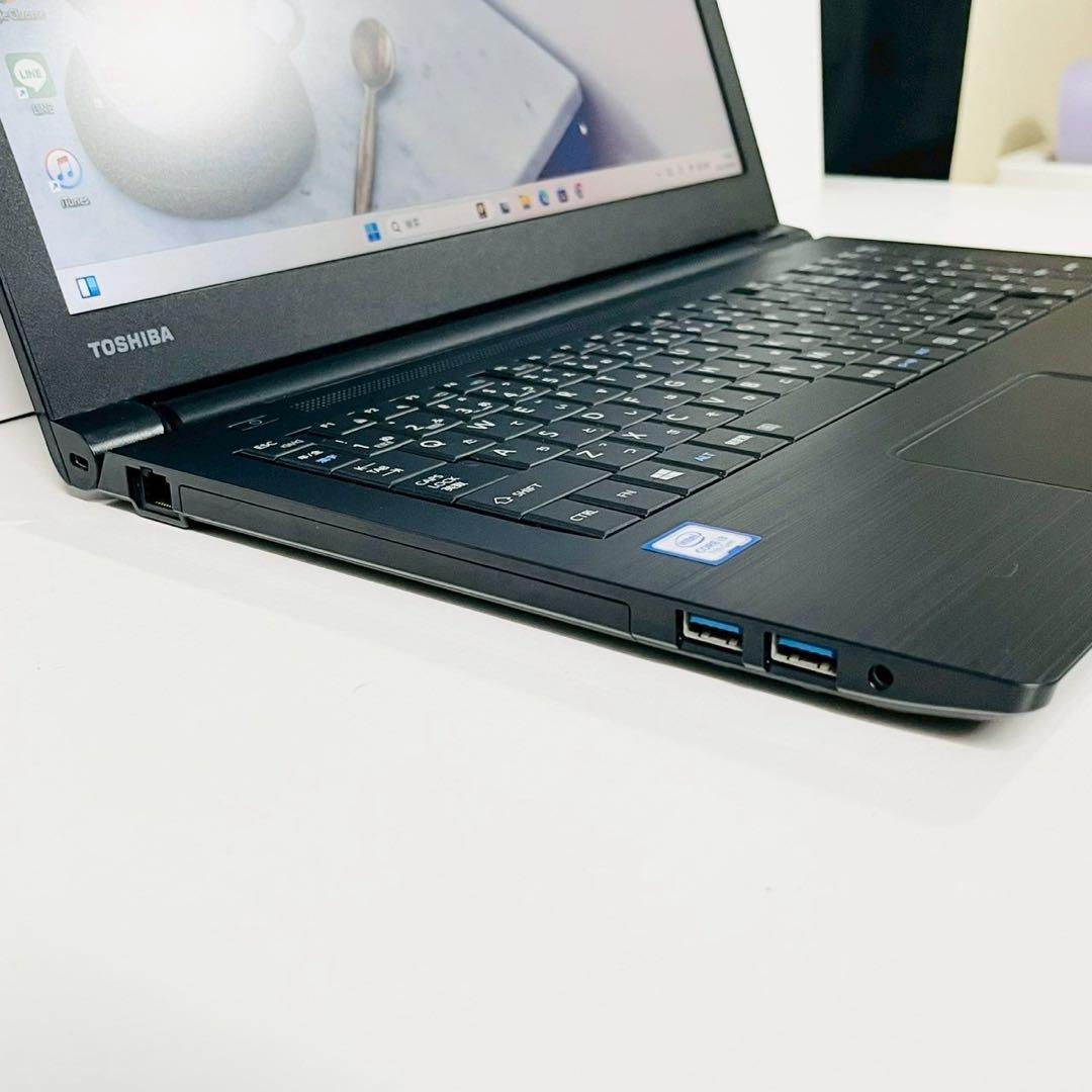 美品✨薄型 Windows11 ノートパソコン SSD オフィス カメラ 東芝