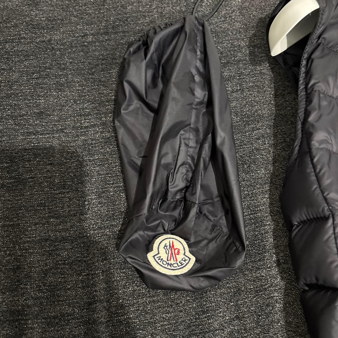 MONCLER ブラック ダウンベスト 収納袋付き　極美品✨今だけ大特価‼️