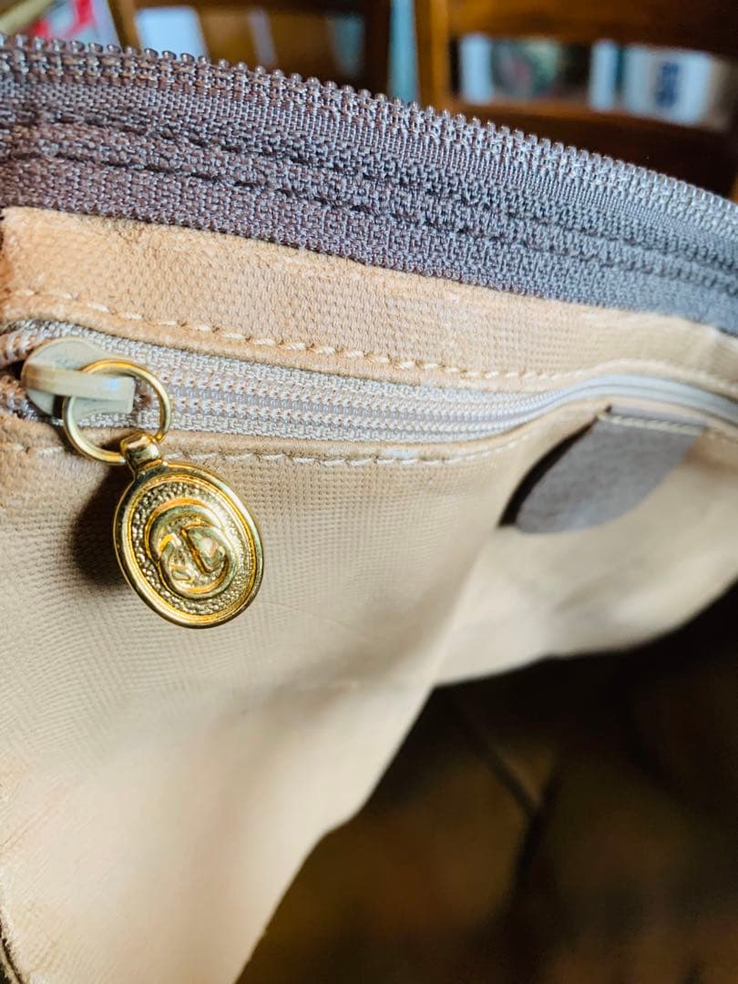 Gucci GGパターン トートバッグ 大きめ