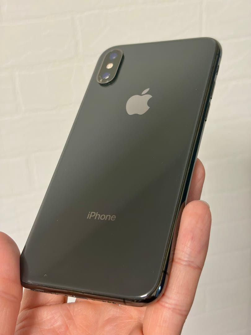 iPhone Xs 256GB スペースグレー