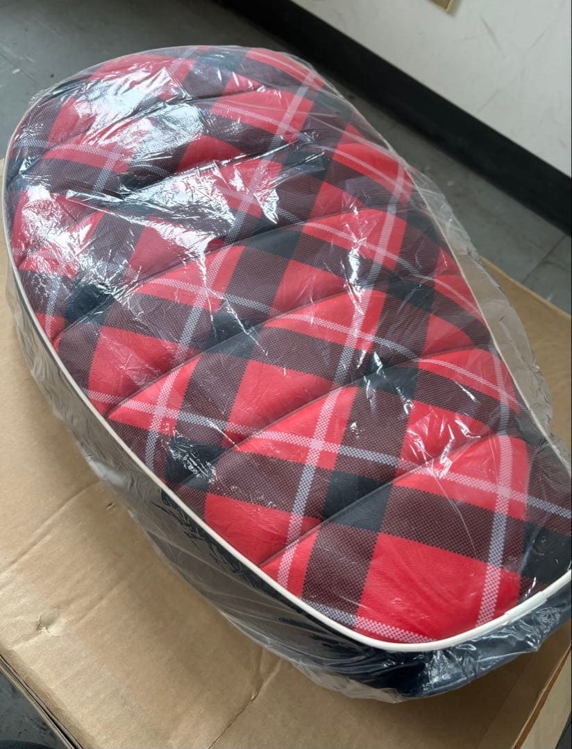 ケ*ー様 HONDA シート 77100-K0F-J91ZB チェック柄　モンキ