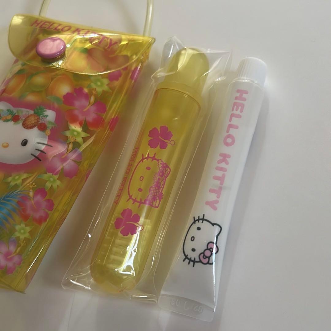 激レア！トロピカルキティ♡ミニポーチ＆歯磨きすセット