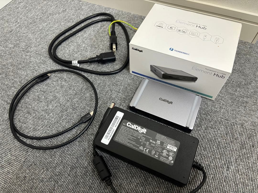 分配器・切替器 Caldigit Thunderbolt 4 Element Hub