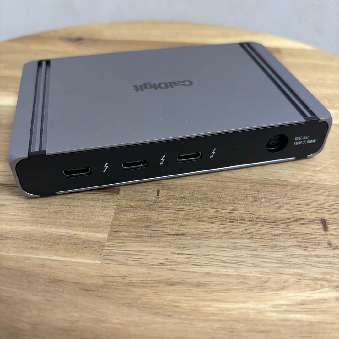 分配器・切替器 Caldigit Thunderbolt 4 Element Hub
