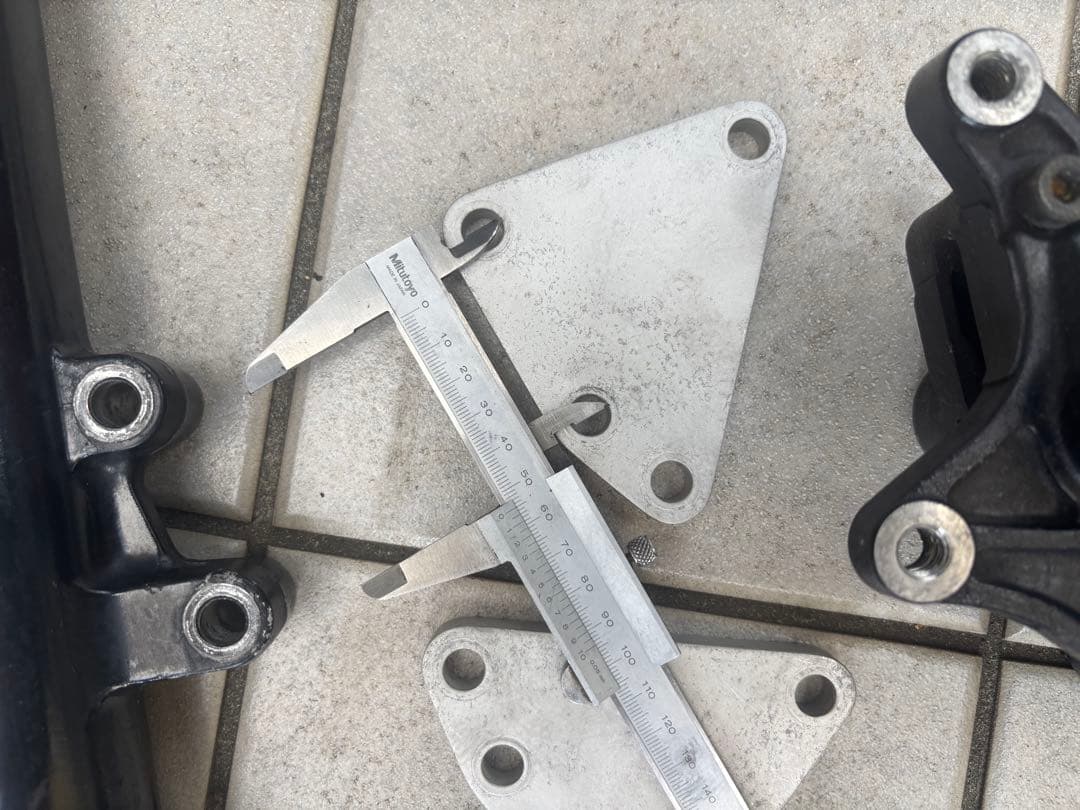 カワサキ　ZRX400 前期用　フロントブレーキキャリパー　トキコ　6ポッド