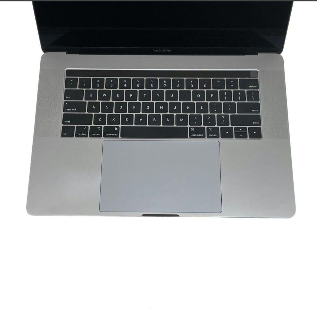 MacBook Pro 15インチ 2019 / Core i9 8コア32GB