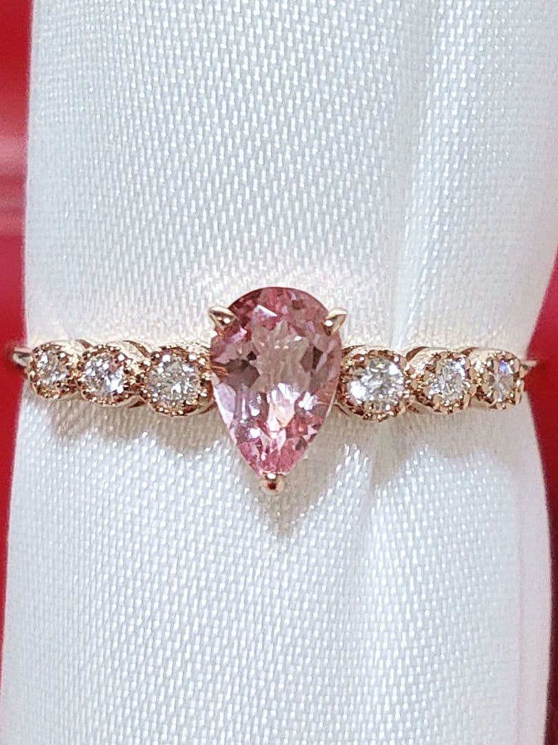 新作 未使用品 k18 天然モルガナイト ダイヤモンド リング