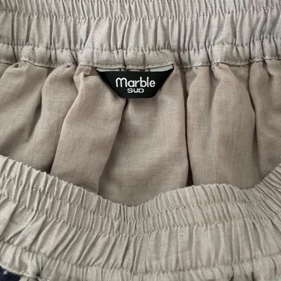 マーブルシュッド　「hopping bunny 」刺繍　 ギャザースカート