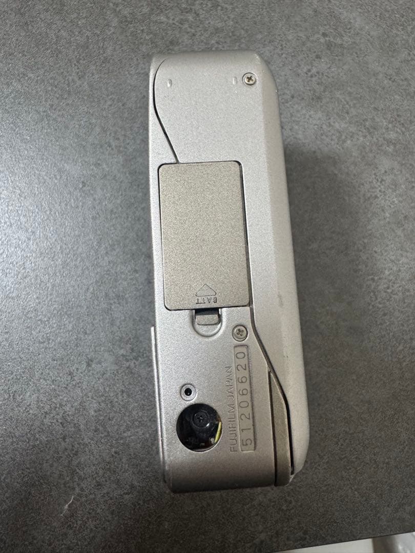 【ジャンク品】FUJIFILM フジフィルム CARDIA mini TIARA