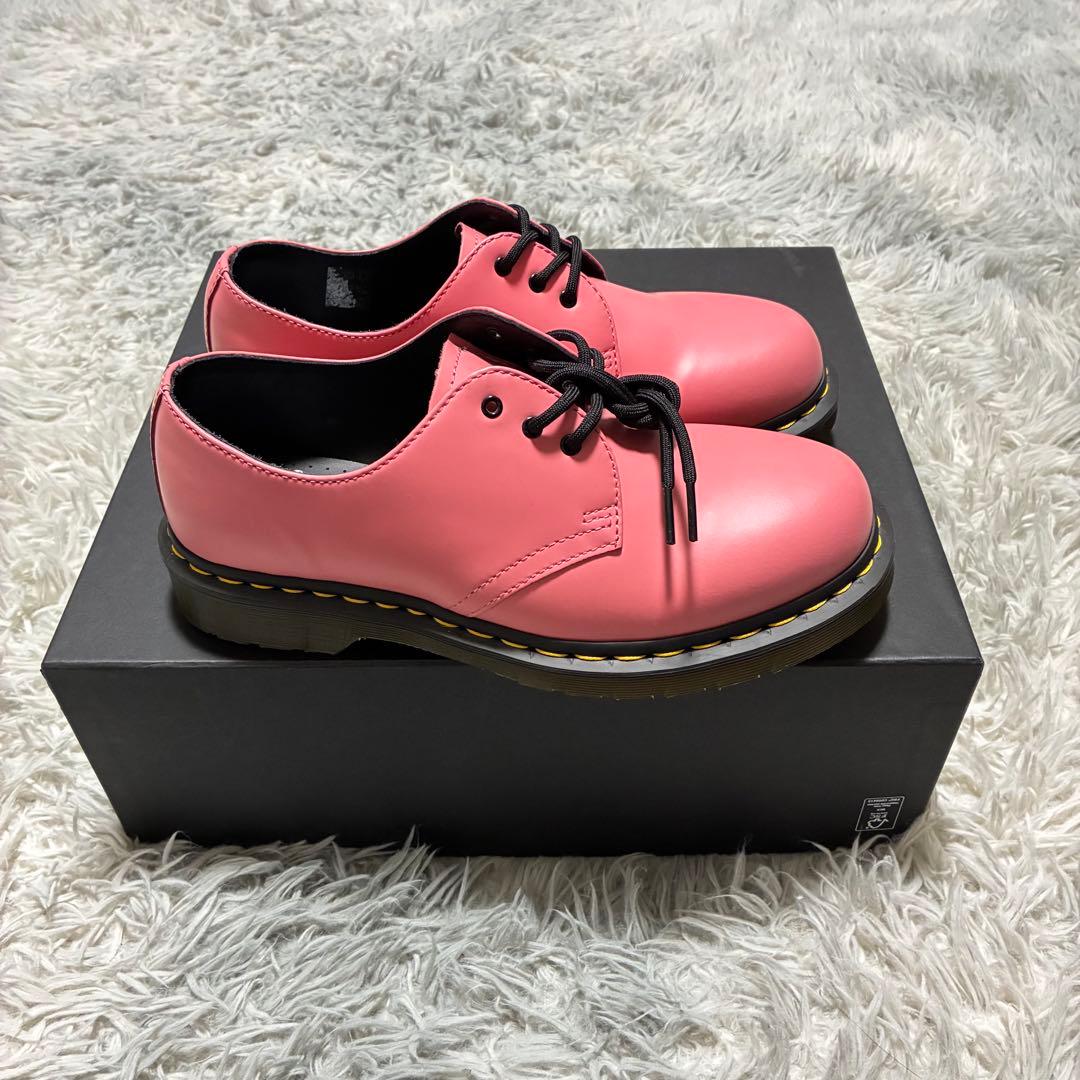【未使用美品】Dr.Martens 本革 3ホール AW006 ピンク UK6