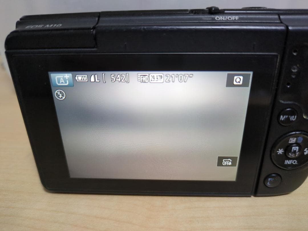 CANON EOS M10 ブラック ミラーレスデジタルカメラ ボディ 訳あり