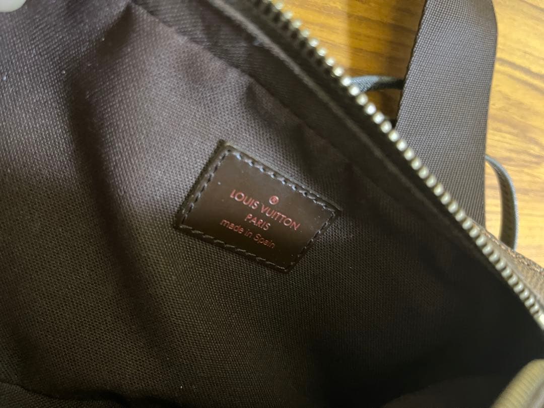 ダミエパターン ボディバッグ ブラウン