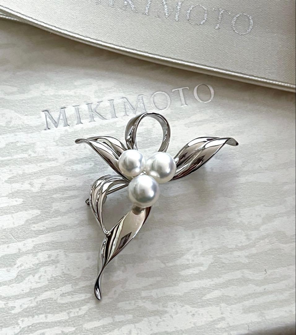 未使用☆ミキモト　ブローチ　シルバー　 人気完売　現行品➋