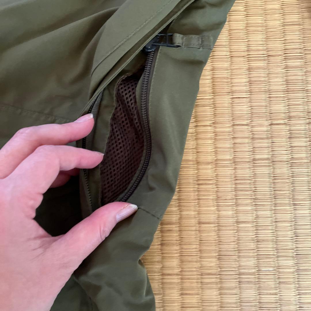 Burton 迷彩柄 スノーボードウェア Lサイズ上下セット