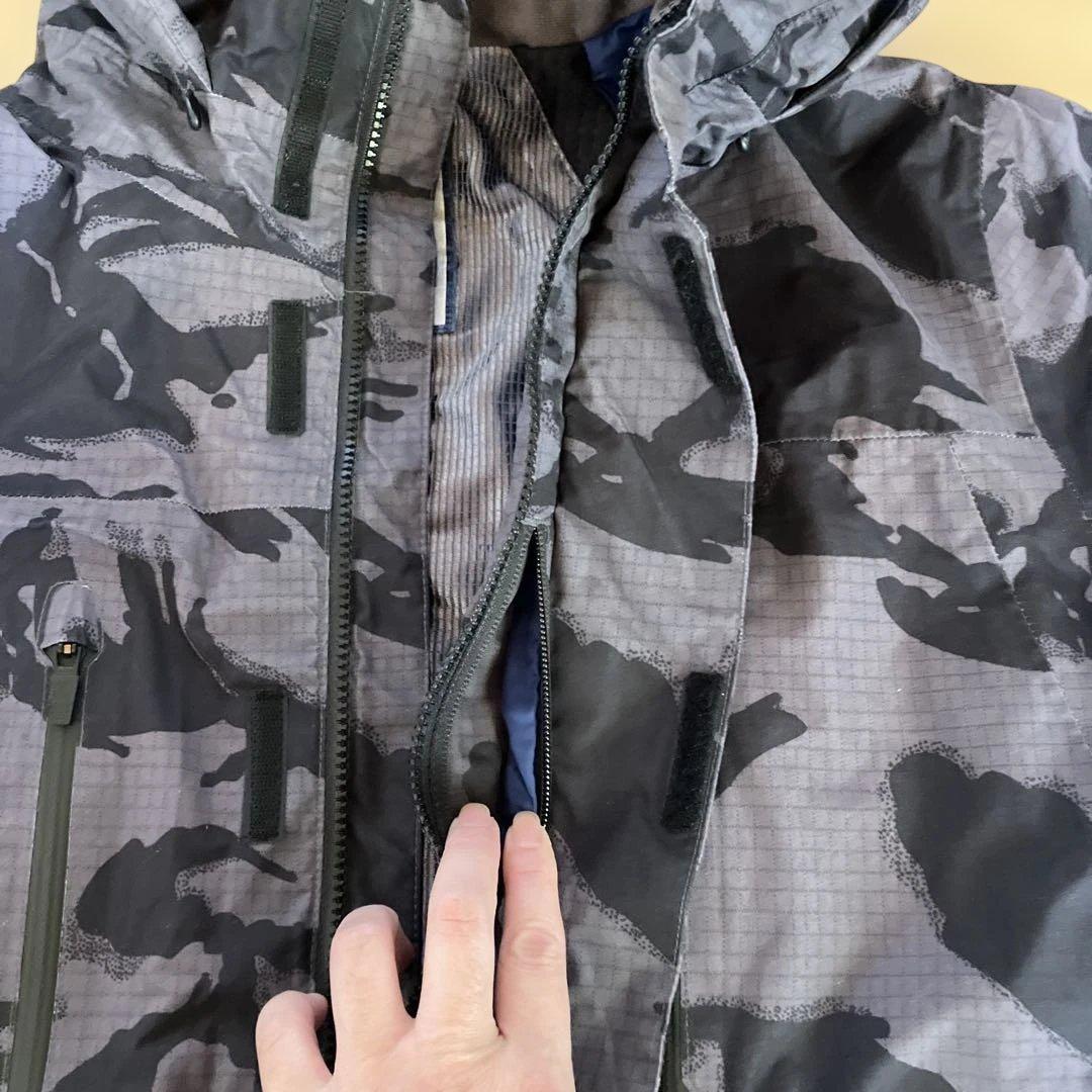 Burton 迷彩柄 スノーボードウェア Lサイズ上下セット