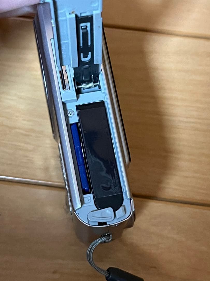 カシオ CASIO EXILIM ZOOM EX-Z1200　デジタルカメラ