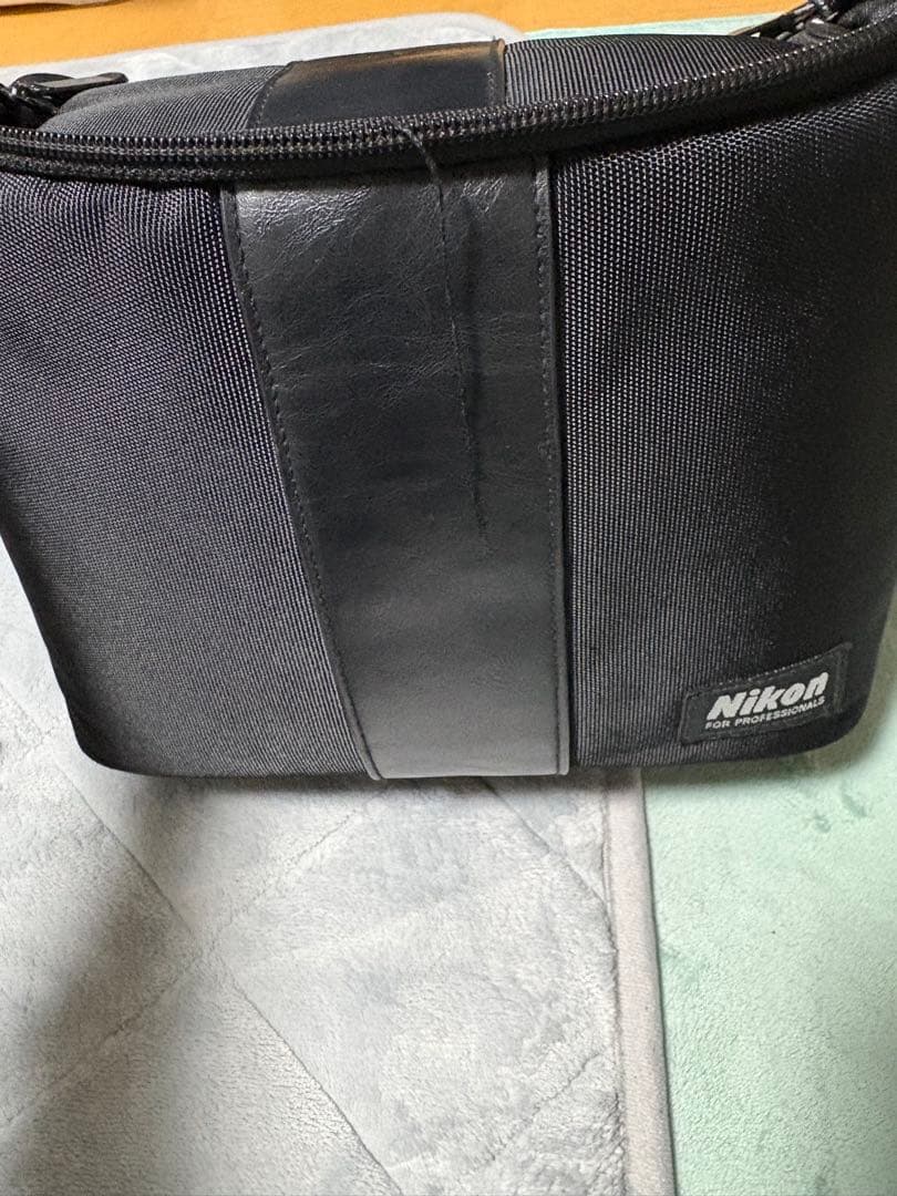 Nikon D3300 デジタル一眼レフカメラ レッド　動作良好