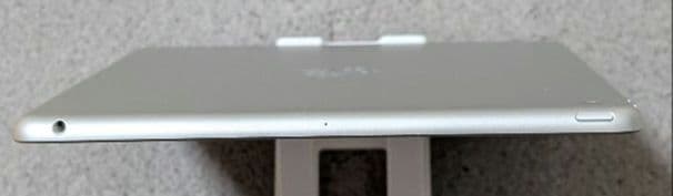 Apple iPad 第8世代 32GB Wi-FIモデルシルバー 本体