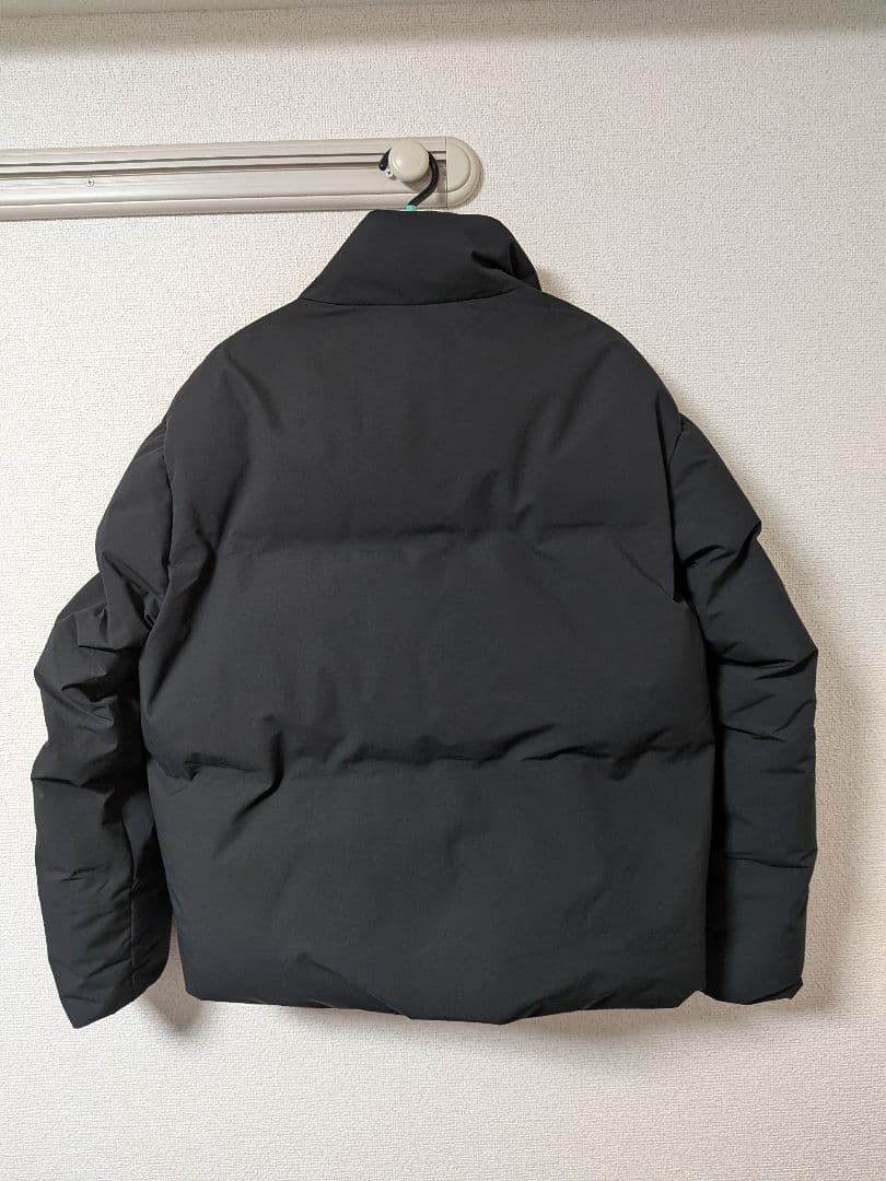 UNIQLO シームレスダウンジャケット 黒 Mサイズ