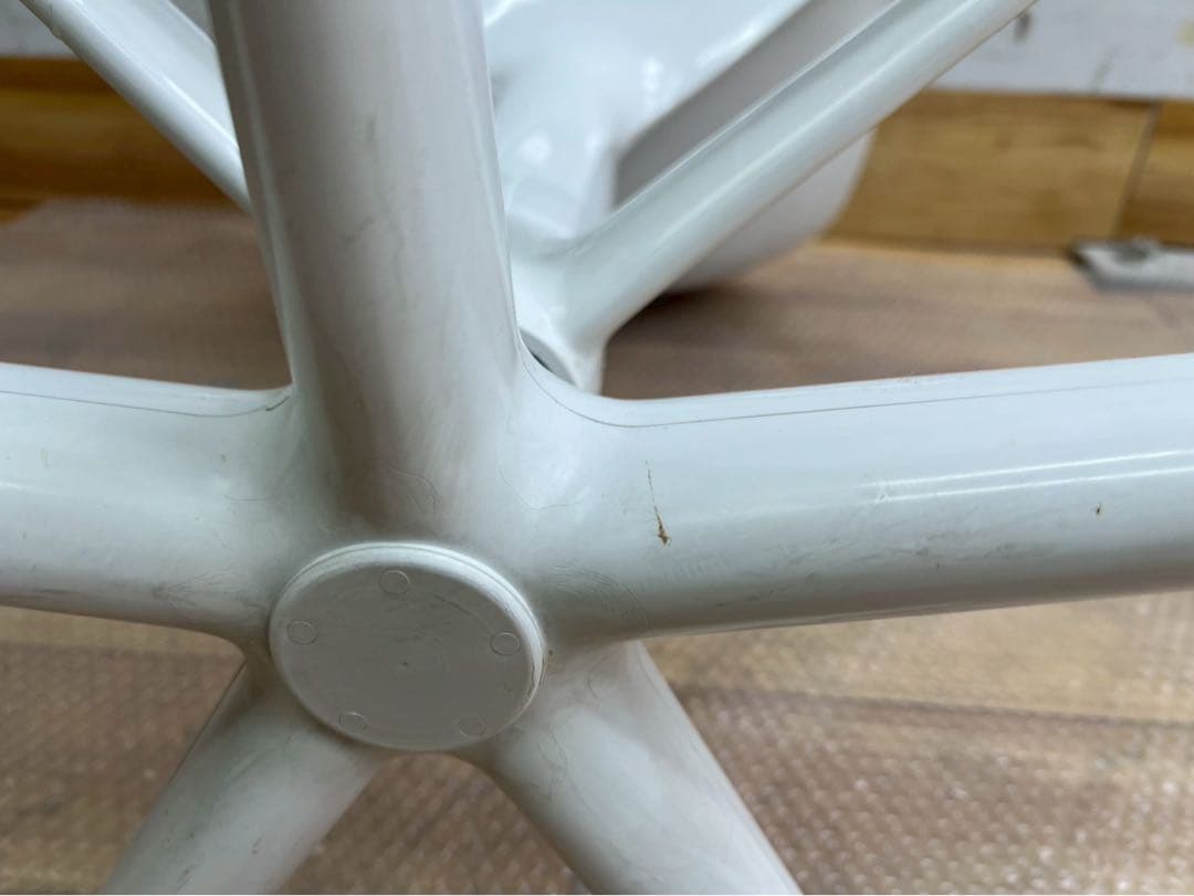 リ*︎様 TG205 Kartell カルテル ホワイト バースツール