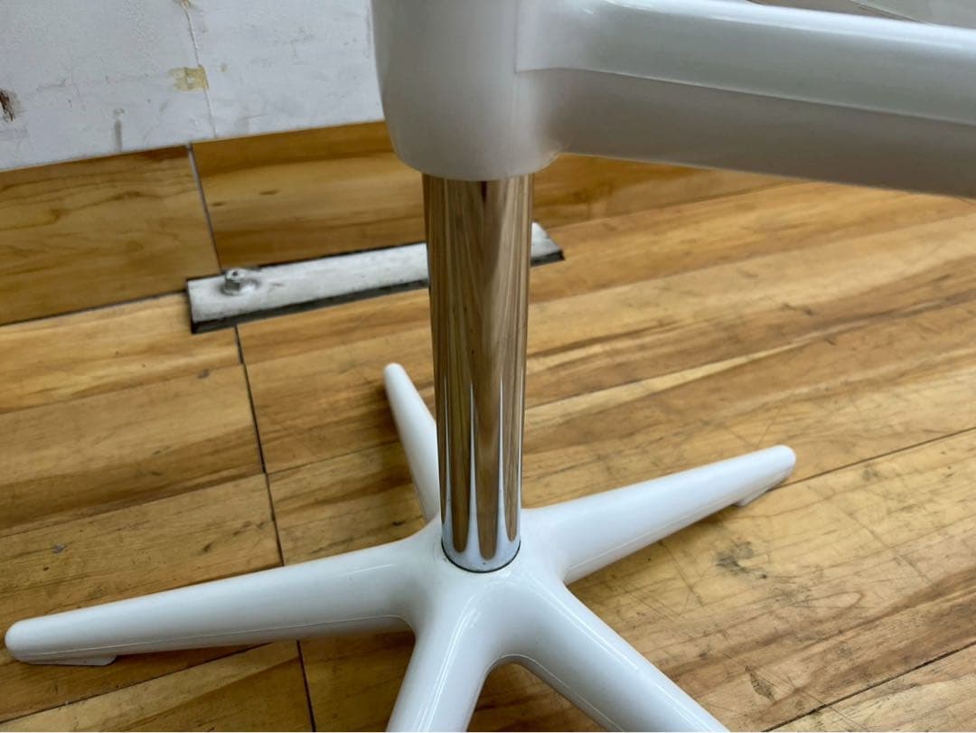 リ*︎様 TG205 Kartell カルテル ホワイト バースツール