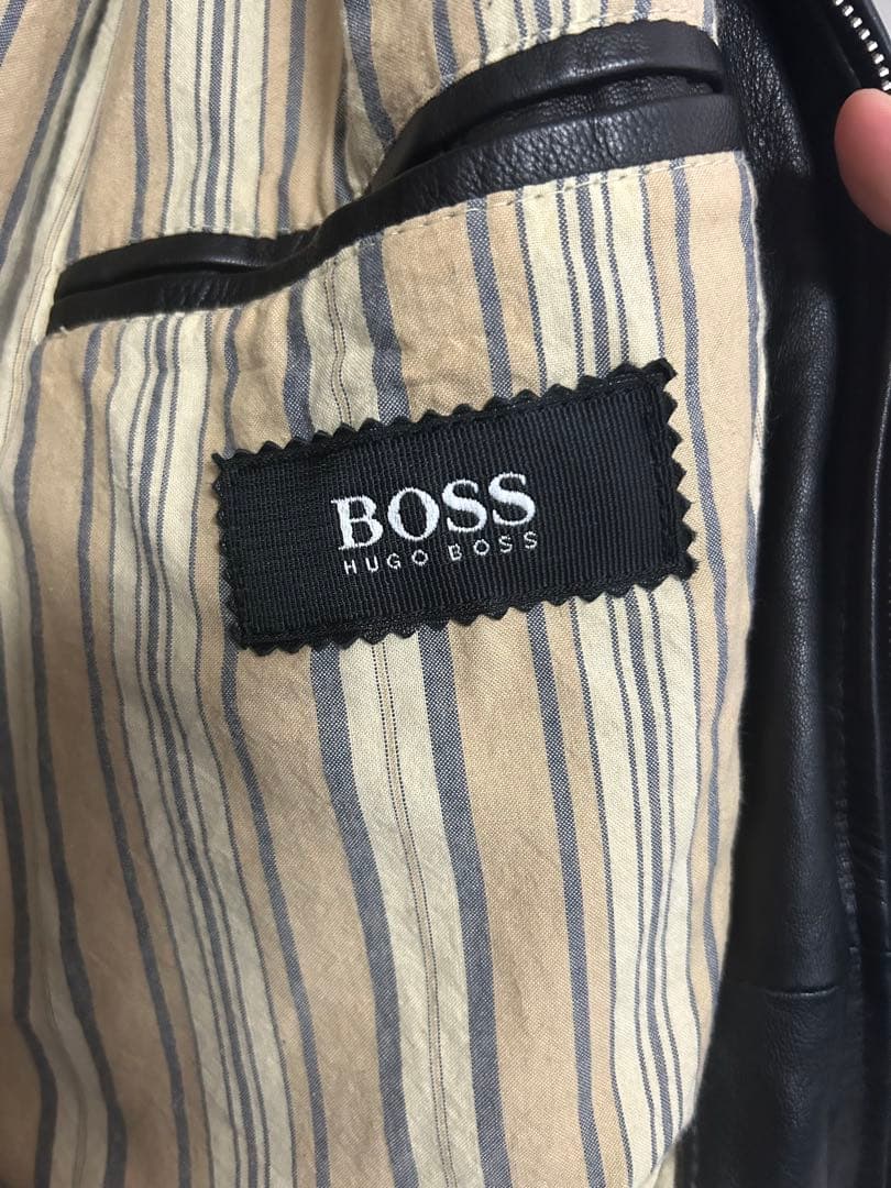 HUGO BOSS 黒 レザーボンバージャケット